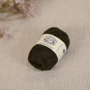 jamiesons-of-shetland-spindrift-227-earth-baa-70