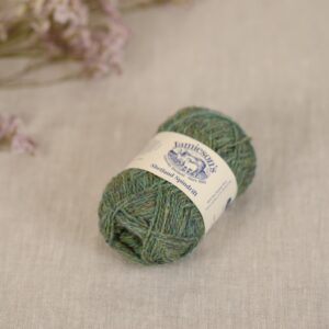 jamiesons-of-shetland-spindrift-286-moorgrass-baa-113