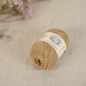 jamiesons-of-shetland-spindrift-342-cashew-baa-142