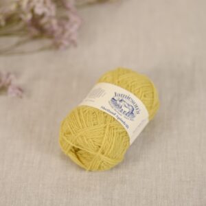 jamiesons-of-shetland-spindrift-390-daffodil-baa-59