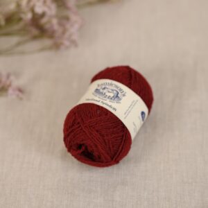 jamiesons-of-shetland-spindrift-587-madder-baa-19