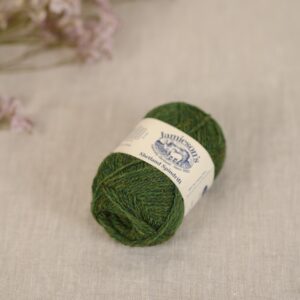 jamiesons-of-shetland-spindrift-812-prairie-baa-98