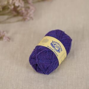 jamiesons-of-shetland-spindrift-1300-aubretia-baa-37