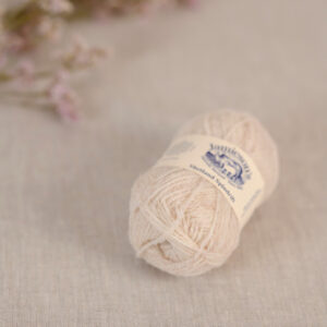 jamiesons-of-shetland-spindrift-343-ivory-baa-10