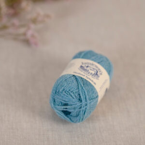 jamiesons-of-shetland-spindrift-929-aqua-baa-2