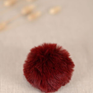 trimits-faux-fur-11cm-removable-pompom-burgundy-baa-1