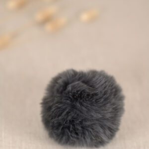 trimits-faux-fur-11cm-removable-pompom-grey-1