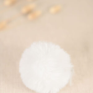 trimits-faux-fur-11cm-removable-pompom-white-baa-1